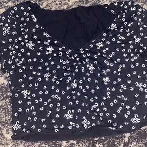 shein v cut crop top